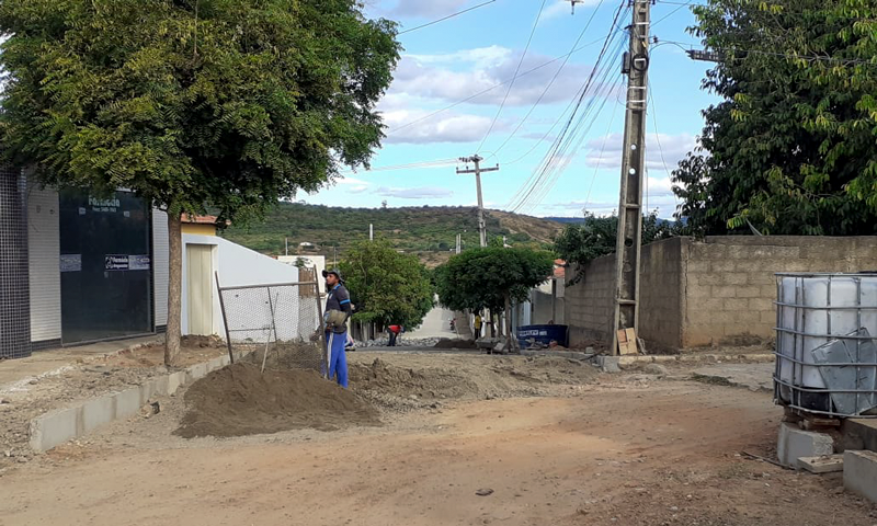 segue calçando